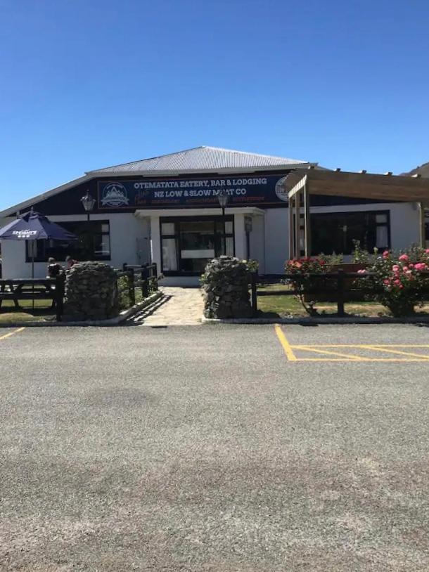 Otematata Lakeside Apartments Kurow Exterior photo